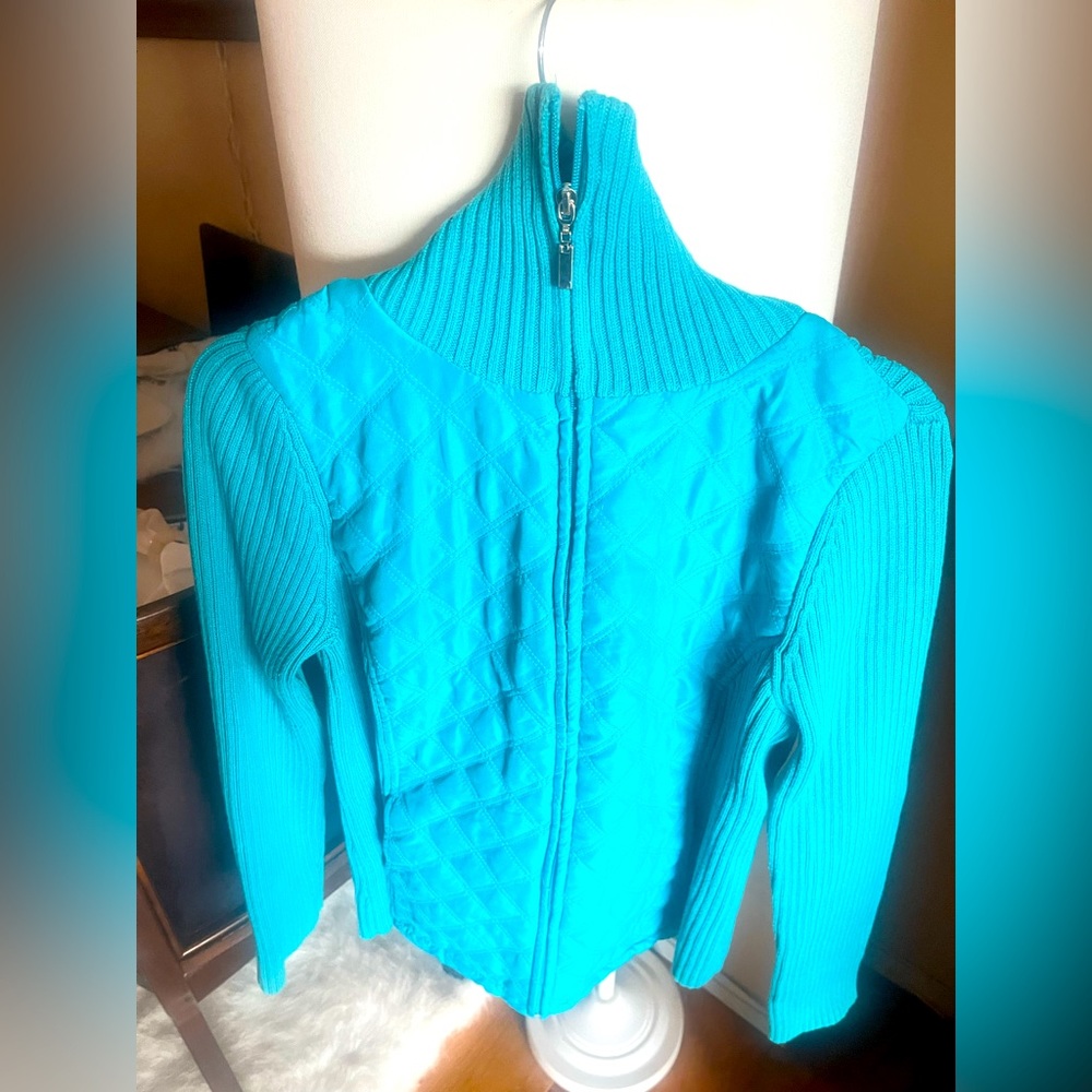 Croft & Barrow blue sweater, size medium, worn a few times.